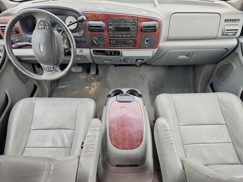 Photo 8 from auction – 2005 FORD F350 with VIN 1FTWW33P85EC25392