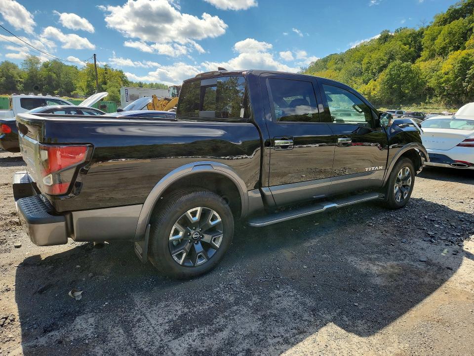 Снимка 3 от търг – 2024 NISSAN TITAN с VIN 1N6AA1ED8RN109001