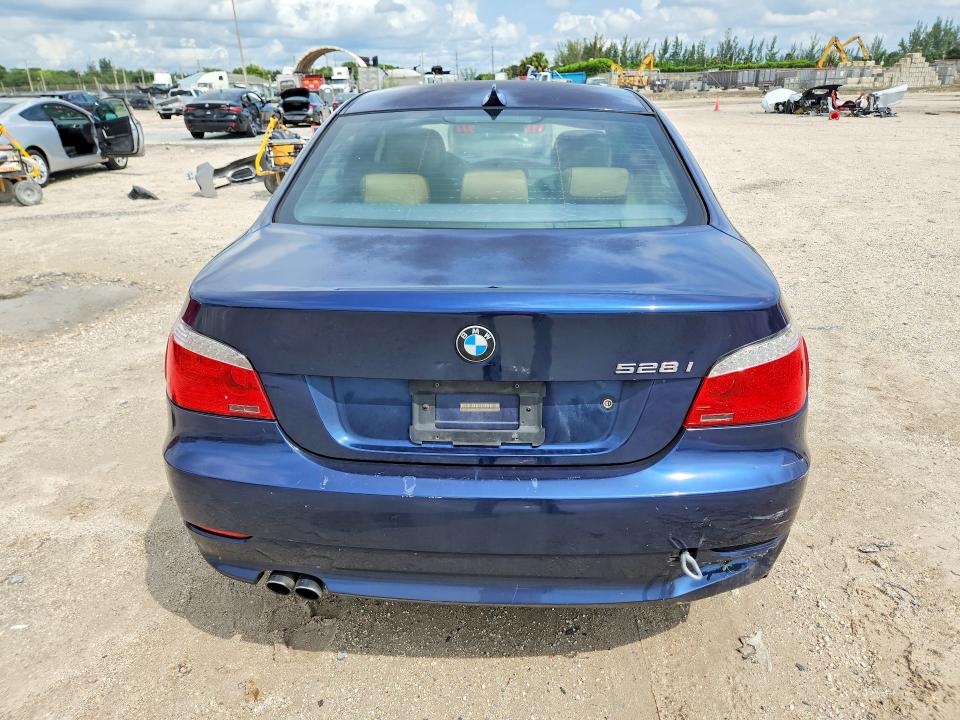 Foto 6 de la subasta – 2010 BMW 528 con VIN WBANU5C58AC127400
