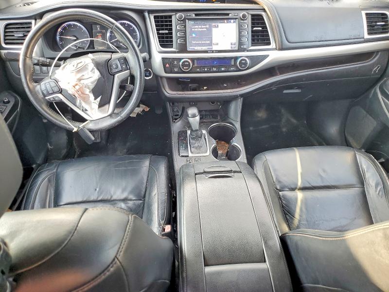 Photo 8 from auction – 2015 TOYOTA HIGHLANDER with VIN 5TDKKRFHXFS099940