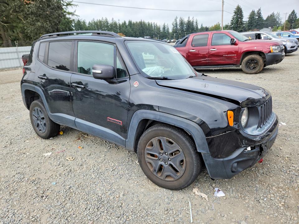 Photo 4 from auction – 2018 JEEP RENEGADE with VIN ZACCJBCB9JPH45392