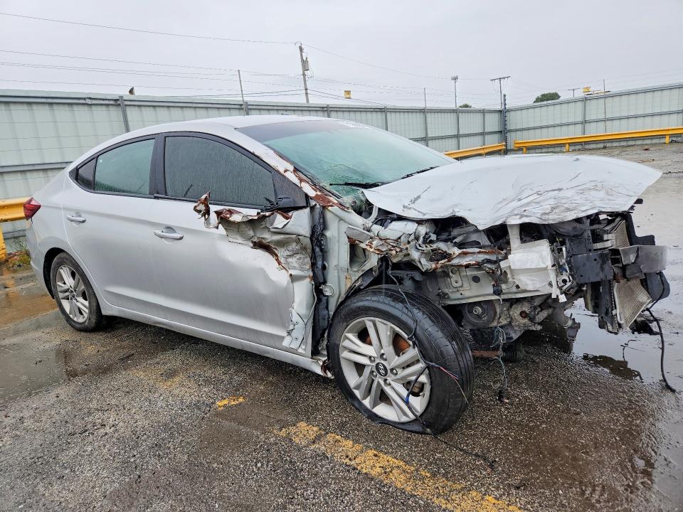 Снимка 4 от търг – 2020 HYUNDAI ELANTRA с VIN 5NPD84LF2LH539308