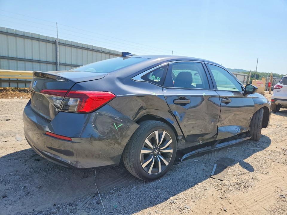 Photo 3 from auction – 2022 HONDA CIVIC with VIN 2HGFE1F70NH329095