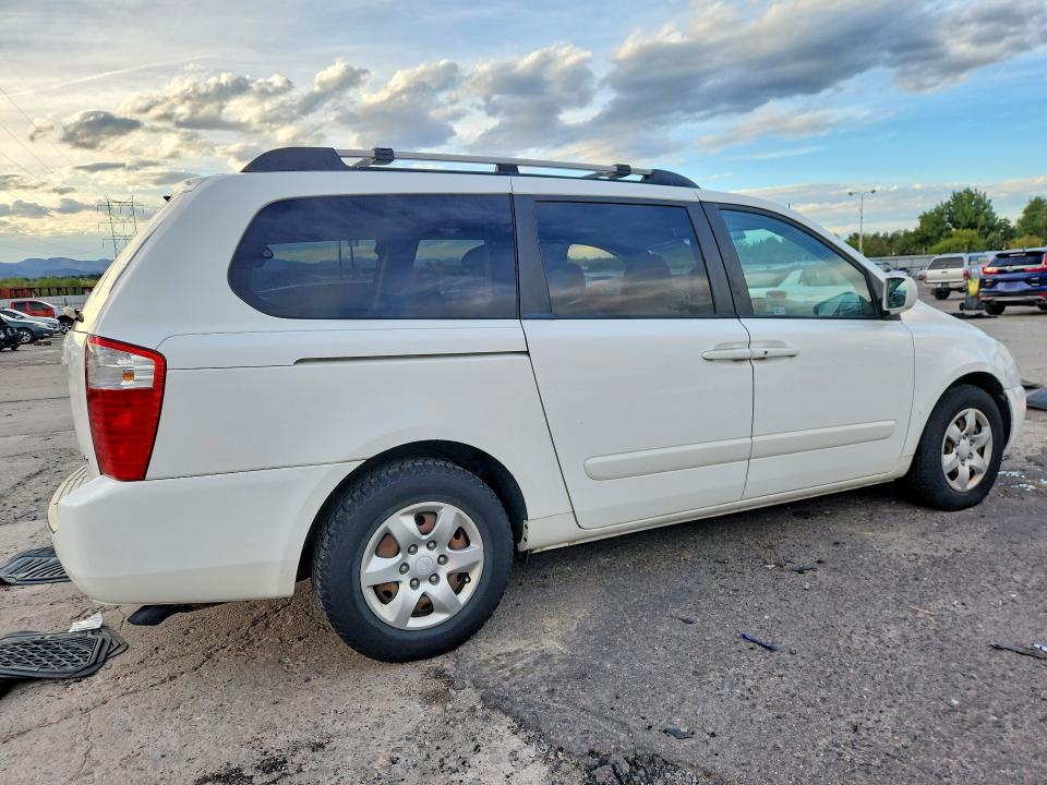 Photo 3 from auction – 2006 KIA SEDONA with VIN KNDMB233966066114