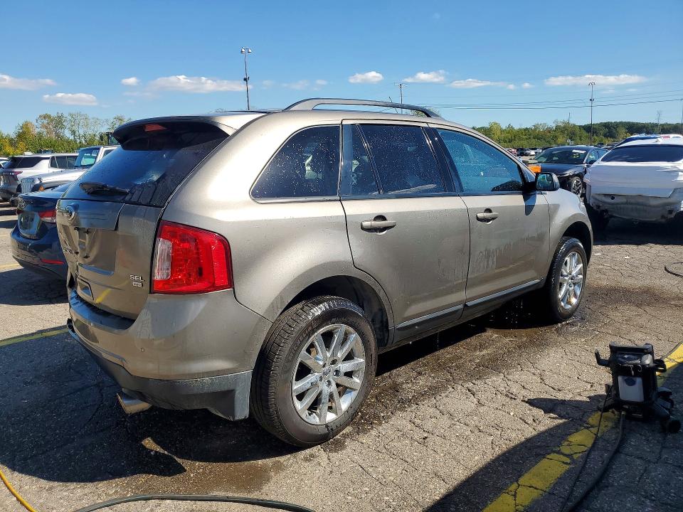 Снимка 3 от търг – 2014 FORD EDGE с VIN 2FMDK4JC5EBA77895