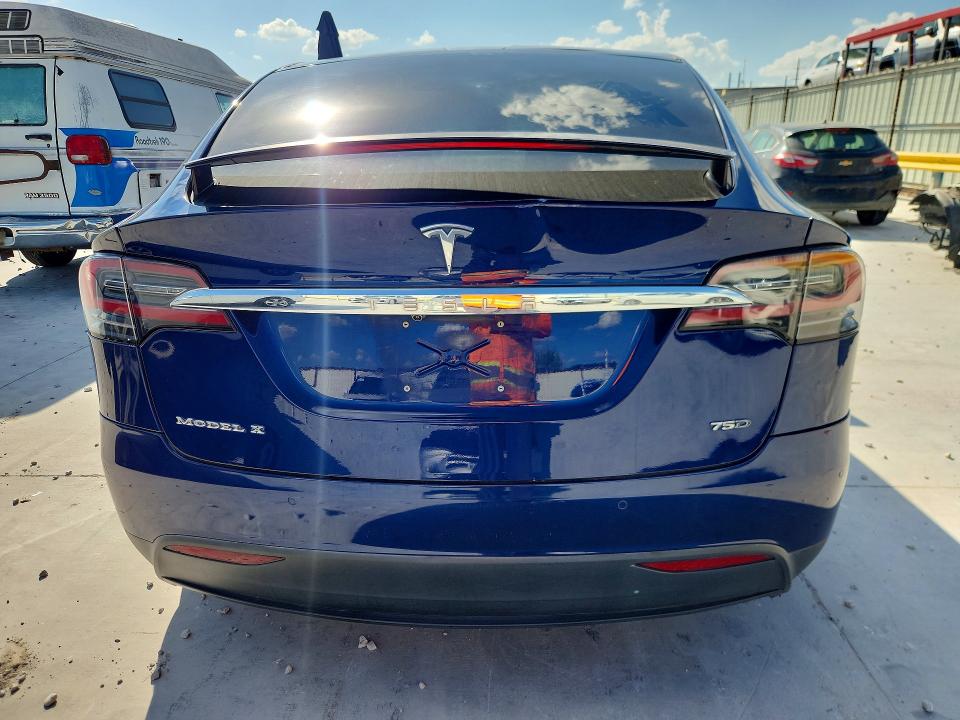 صورة رقم 6 من المزاد - 2017 TESLA MODEL X مع VIN 5YJXCBE22HF051279
