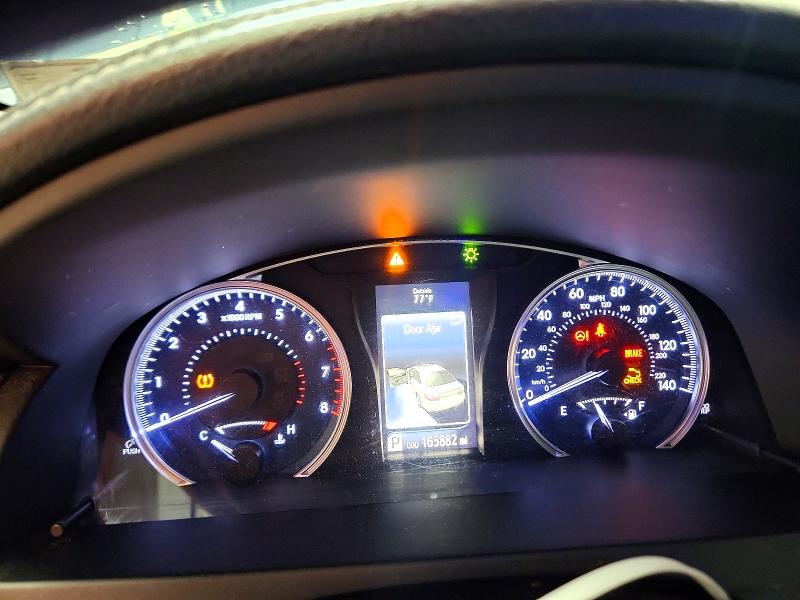 Photo 9 from auction – 2016 TOYOTA CAMRY with VIN 4T1BF1FK2GU603231