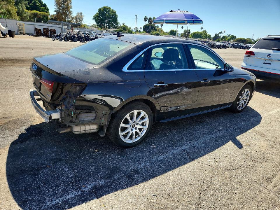 Photo 3 from auction – 2022 AUDI A4 with VIN WAUABAF43NN008311