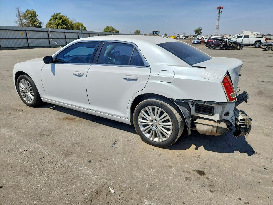Photo 2 from auction – 2013 CHRYSLER 300 with VIN 2C3CCARG6DH603616