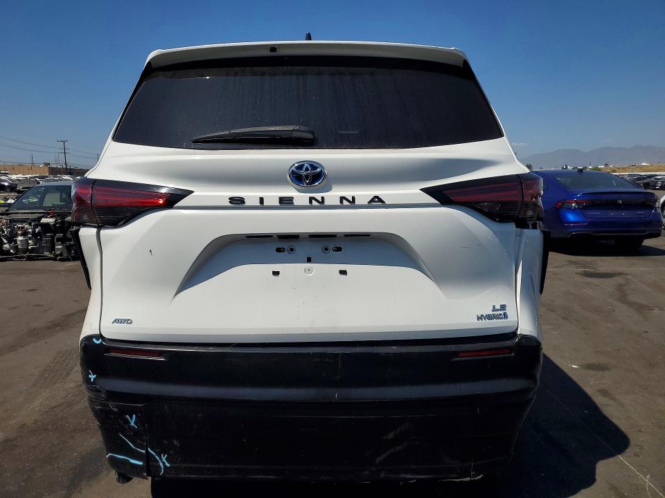 Photo 6 from auction – 2022 TOYOTA SIENNA with VIN 5TDKSKFC5NS071067