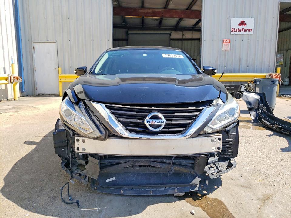 Photo 5 from auction – 2017 NISSAN ALTIMA with VIN 1N4AL3AP9HC126334