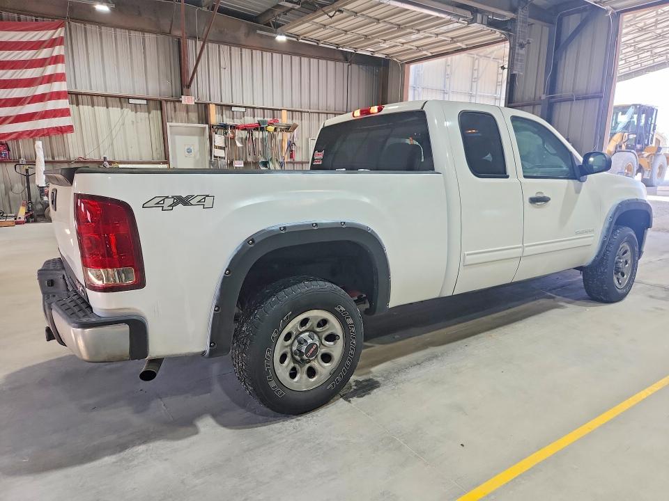 Photo 3 from auction – 2013 GMC SIERRA with VIN 1GTR2VE78DZ290042