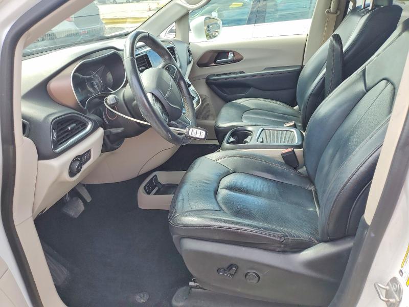 Photo 7 from auction – 2018 CHRYSLER PACIFICA with VIN 2C4RC1EGXJR292676