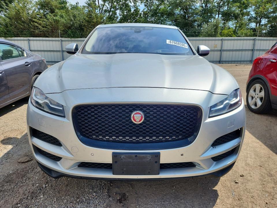 Photo 5 from auction – 2017 JAGUAR F-PACE with VIN SADCK2BV6HA085660