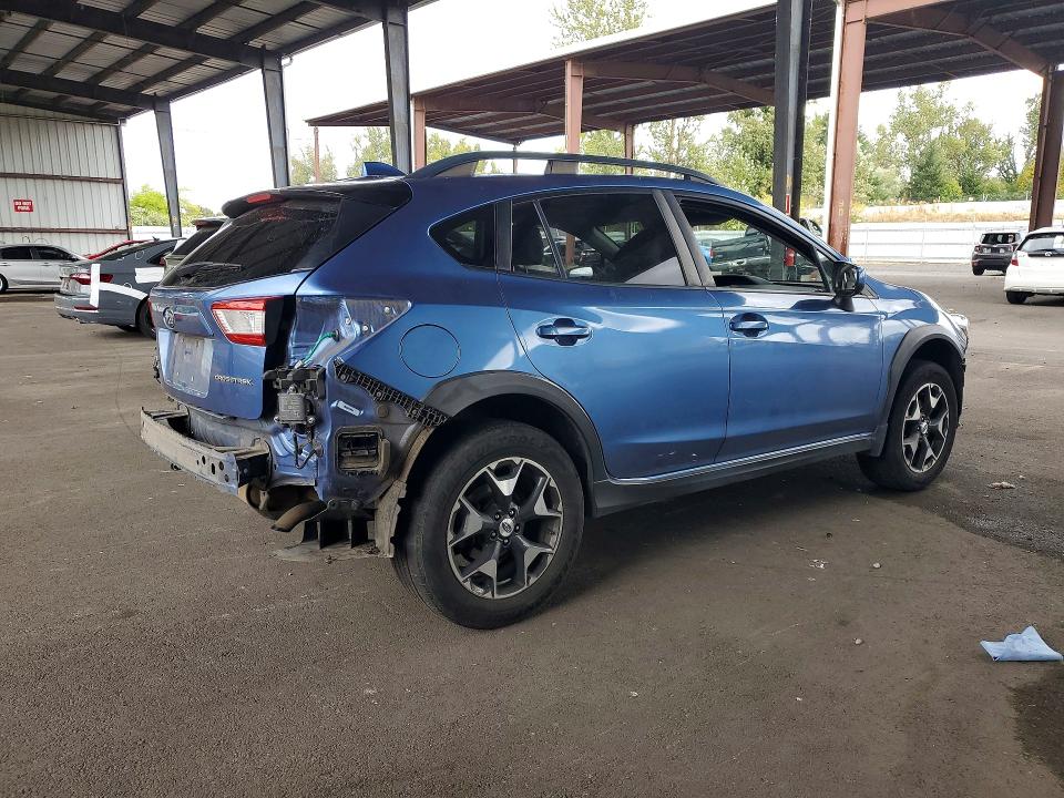 Photo 3 from auction – 2018 SUBARU CROSSTREK with VIN JF2GTADC0J8275064