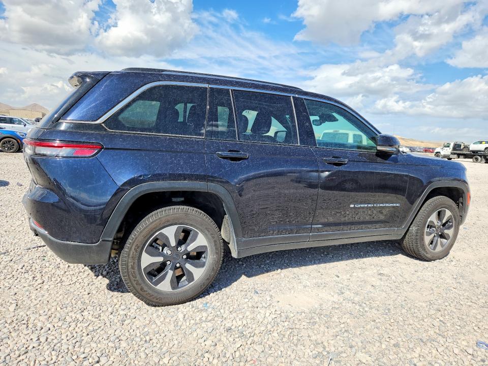 Снимка 3 от търг – 2024 JEEP GRAND CHEROKEE с VIN 1C4RJYB6XR8958114