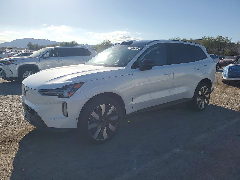 VOLVO EX90 2025 с VIN 7JDE23VK8SG020381 - Снимка от търг