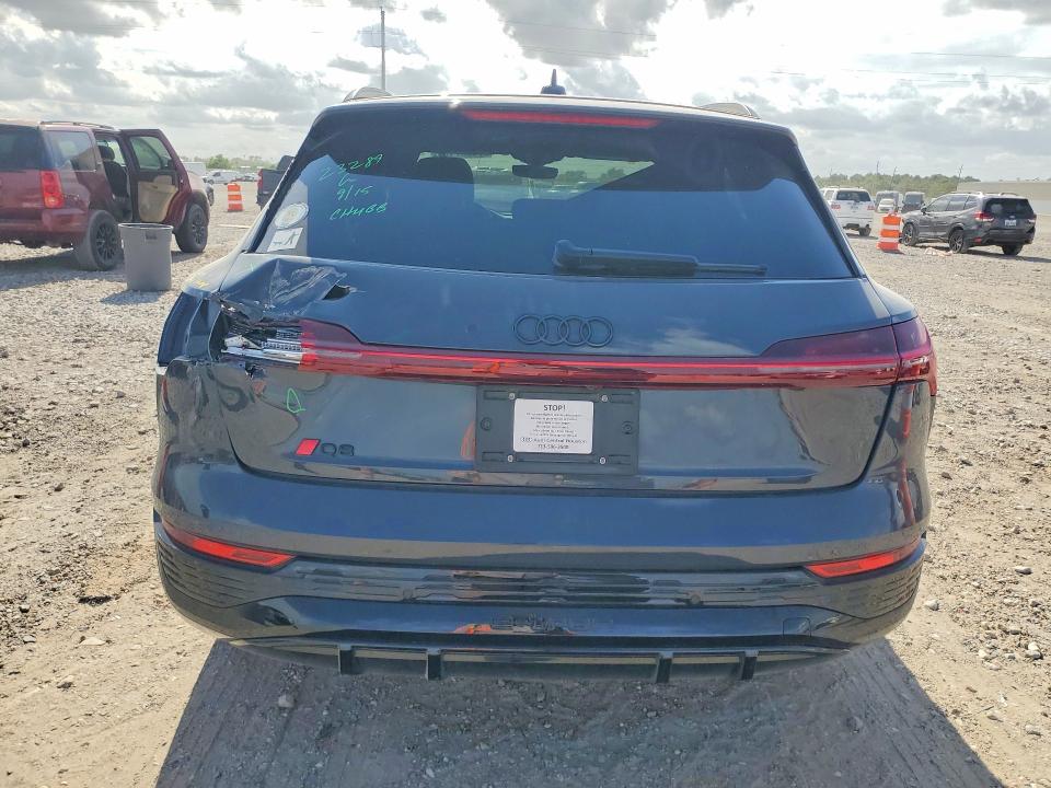 Фото 6 с аукциона – 2024 AUDI Q8 E-TRON с VIN WA16ABGE2RB032478