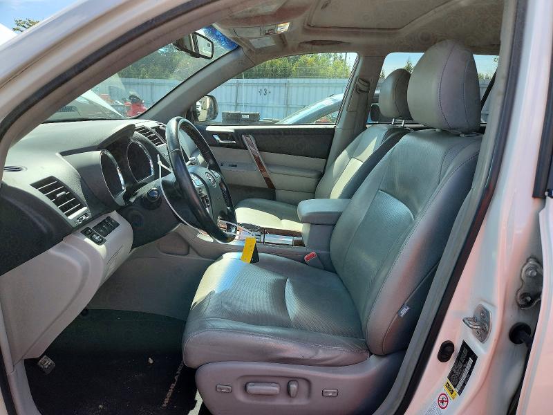 Photo 7 from auction – 2013 TOYOTA HIGHLANDER with VIN 5TDDK3EHXDS232846