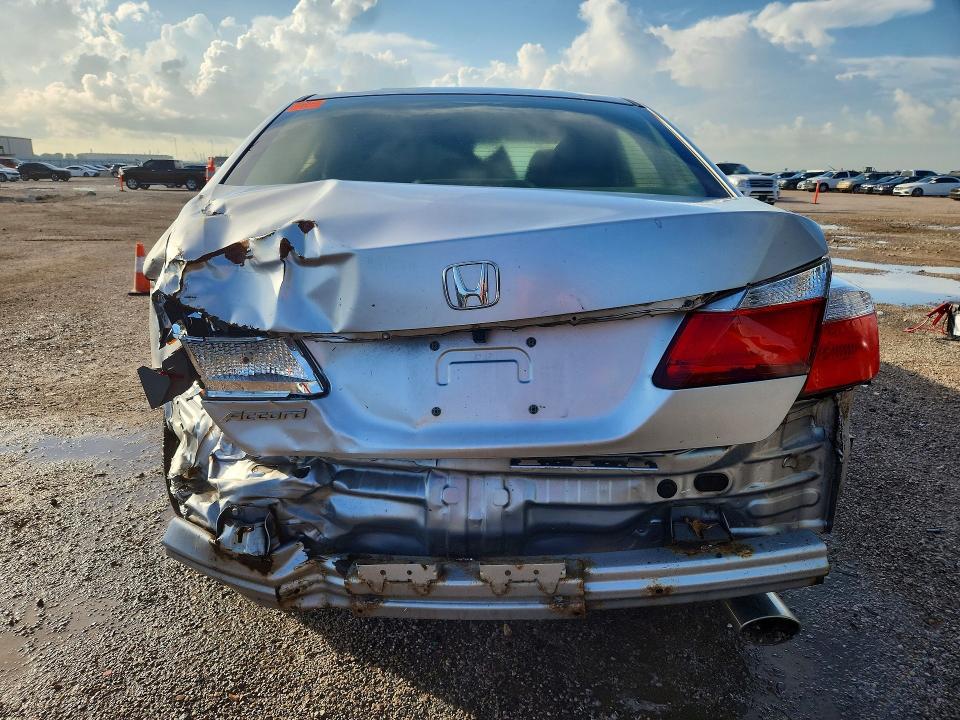Photo 6 from auction – 2014 HONDA ACCORD with VIN 1HGCR2F37EA045987