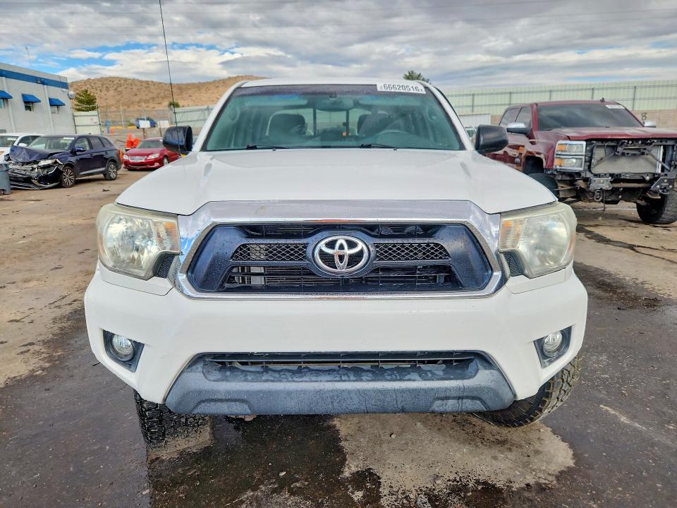 Photo 5 from auction – 2015 TOYOTA TACOMA with VIN 3TMLU4EN1FM204342