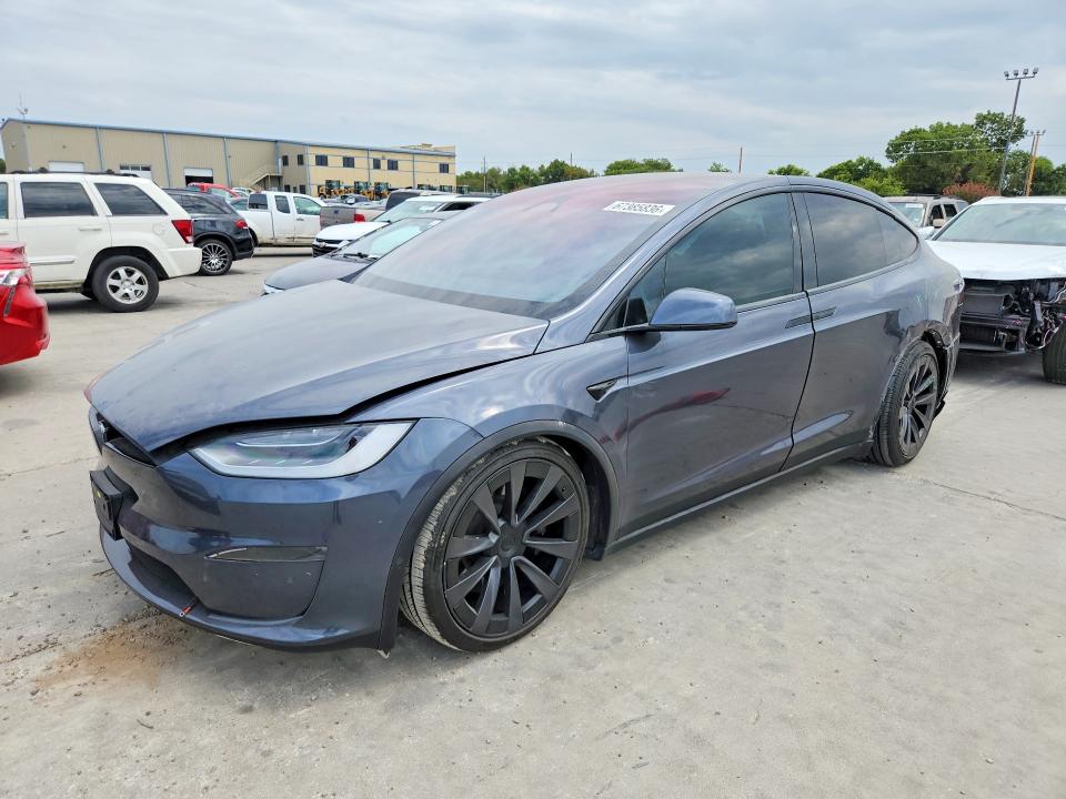 TESLA MODEL X 2023 مع رقم تعريف المركبة 7SAXCBE60PF372421 - صورة من المزاد