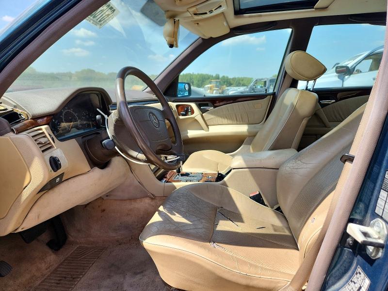 Photo 7 from auction – 1996 MERCEDES-BENZ E with VIN WDBJF55F4TJ013733