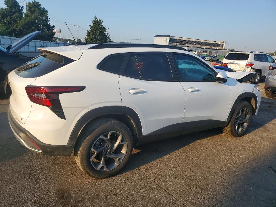 Photo 3 from auction – 2026 CHEVROLET TRAX with VIN KL77LHEP8TC099113