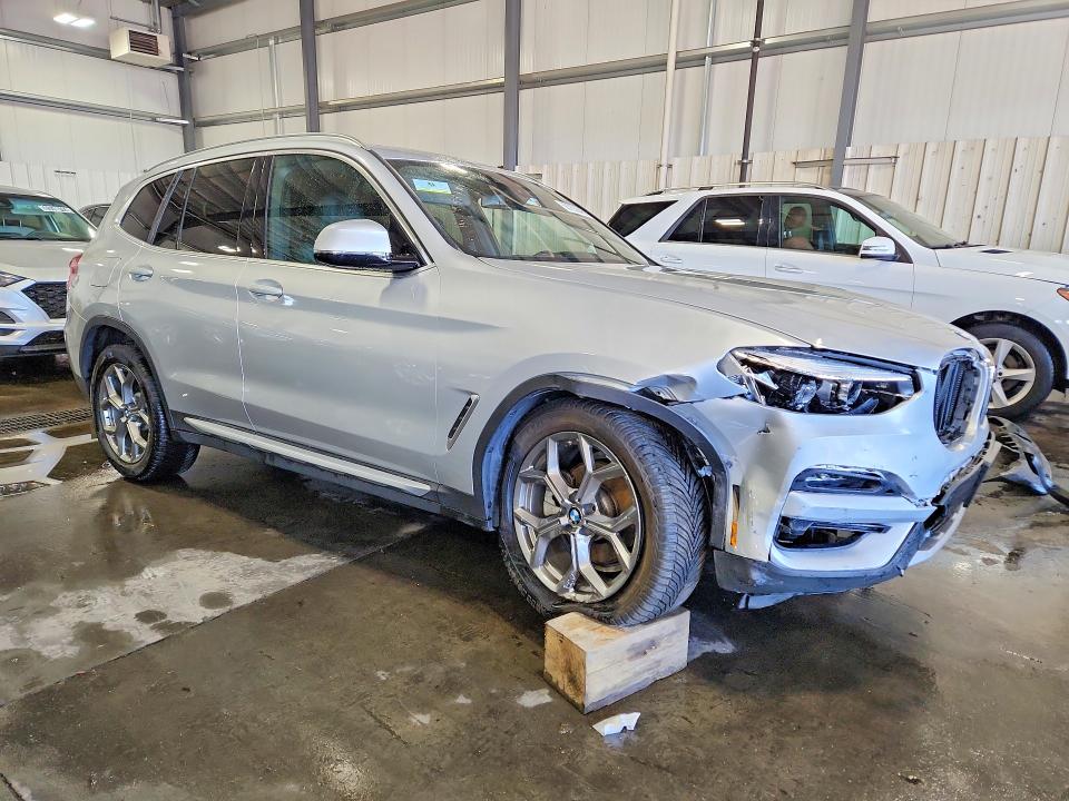 Zdjęcie 4 z aukcji – 2020 BMW X3 z VIN 5UXTY5C02L9B57383