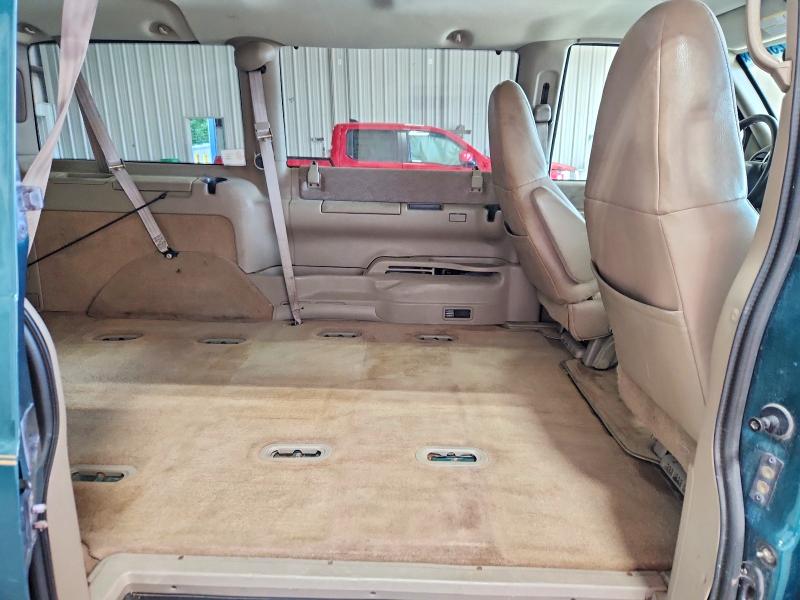 Photo 11 from auction – 2003 CHEVROLET ASTRO with VIN 1GNEL19X53B117978
