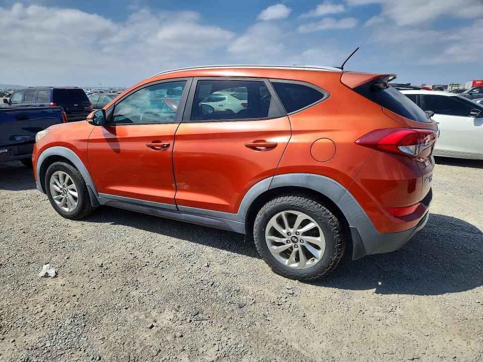 Photo 2 from auction – 2016 HYUNDAI TUCSON with VIN KM8J33A23GU028371