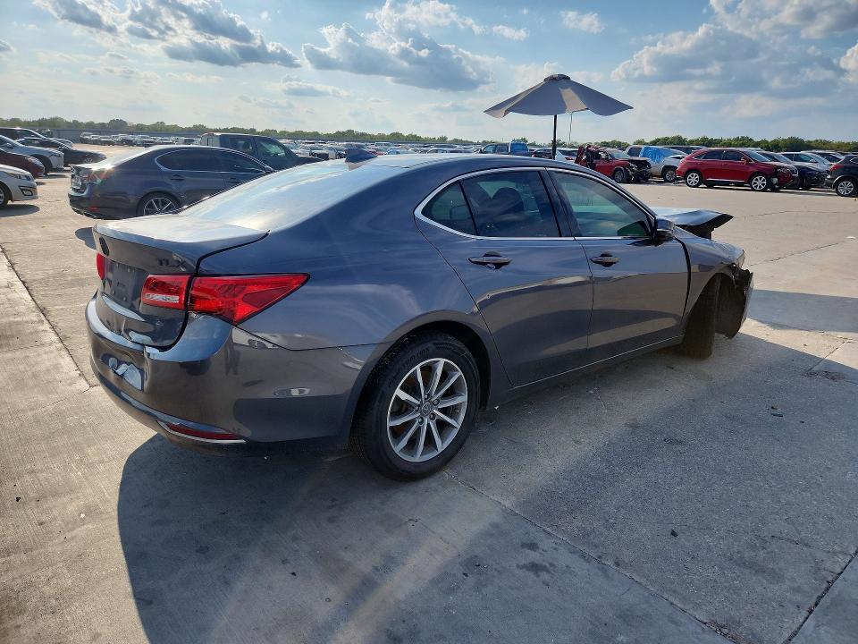 Photo 3 from auction – 2018 ACURA TLX with VIN 19UUB1F36JA001752
