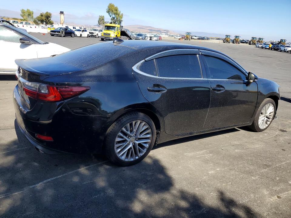 Photo 3 from auction – 2016 LEXUS ES with VIN 58ABK1GG3GU019788