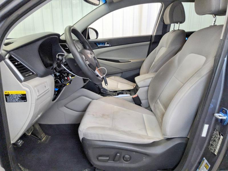 Photo 7 from auction – 2016 HYUNDAI TUCSON with VIN KM8J33A48GU196573