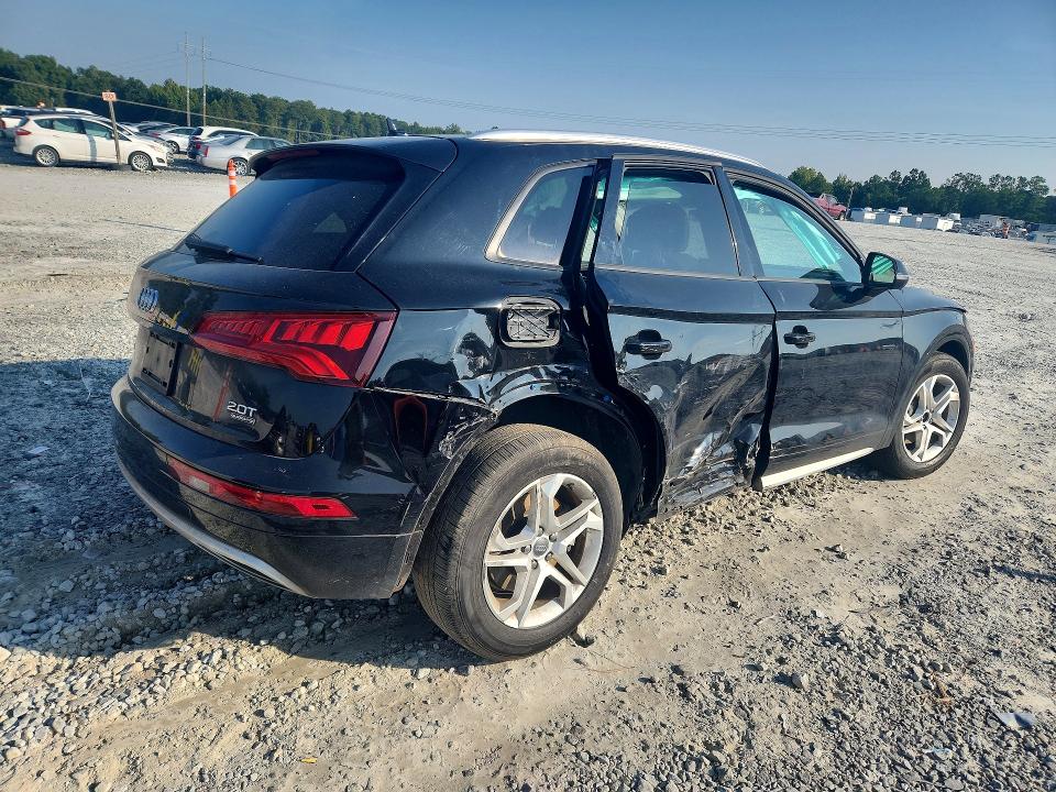 Zdjęcie 3 z aukcji – 2018 AUDI Q5 z VIN WA1ANAFY7J2054808