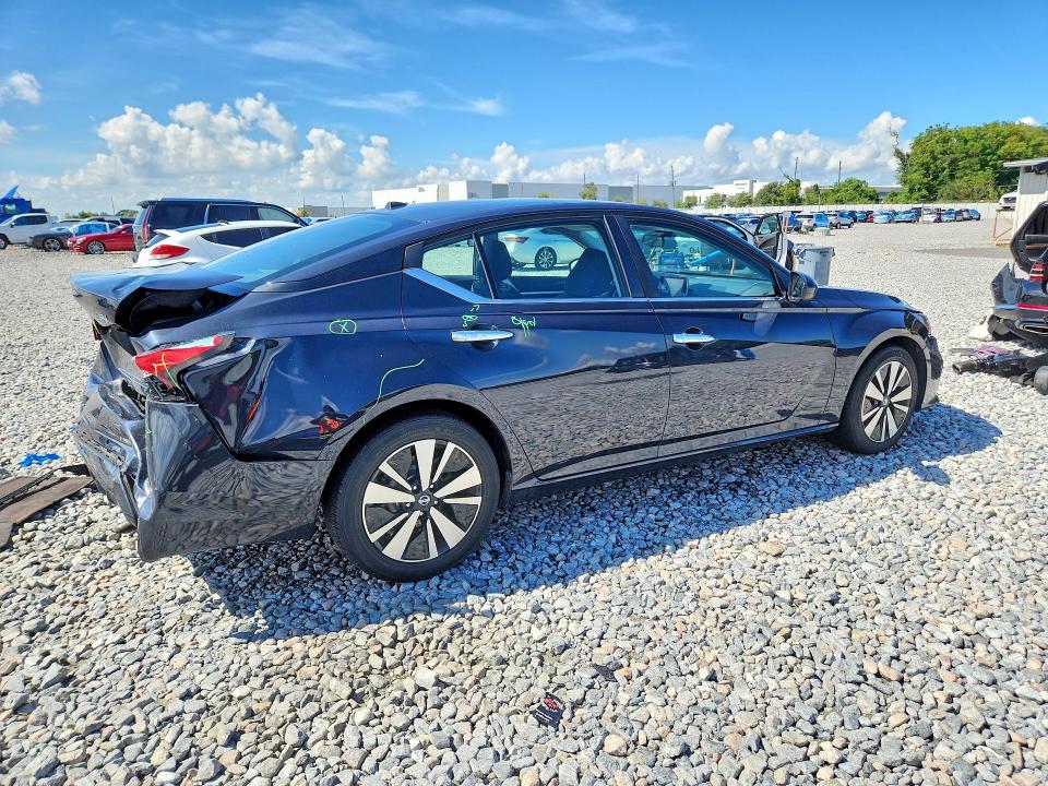 Снимка 3 от търг – 2022 NISSAN ALTIMA с VIN 1N4BL4DV5NN309377