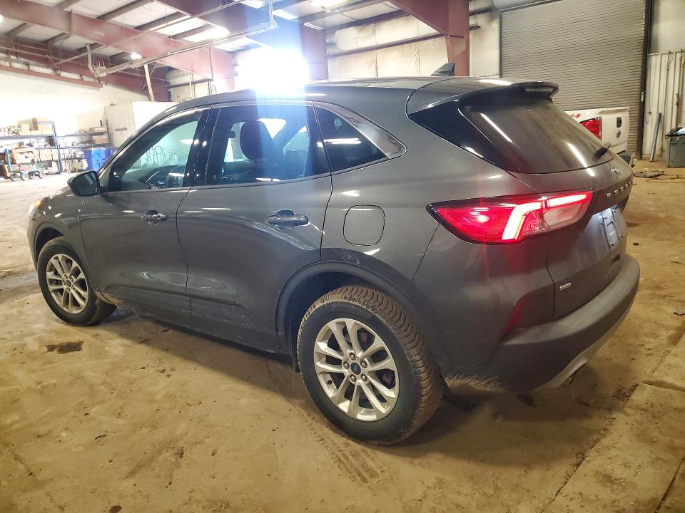 Photo 2 from auction – 2020 FORD ESCAPE with VIN 1FMCU9G65LUB64711