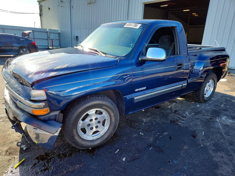 2000 CHEVROLET SILVERADO - Търг №65047386