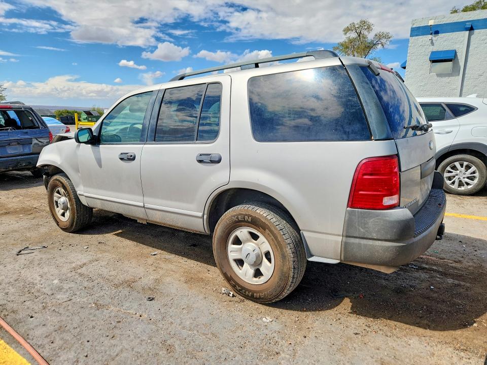 Photo 2 from auction – 2003 FORD EXPLORER with VIN 1FMZU72K63ZB14051