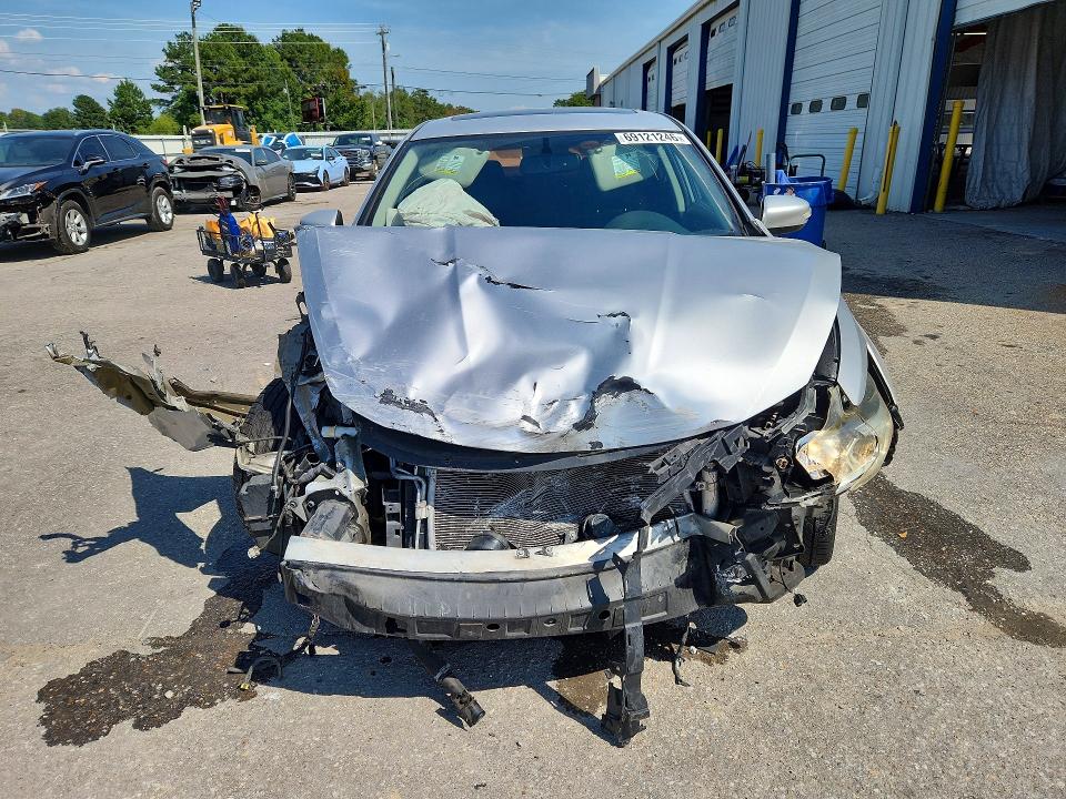 Снимка 5 от търг – 2017 NISSAN ALTIMA с VIN 1N4BL3AP0HC177886