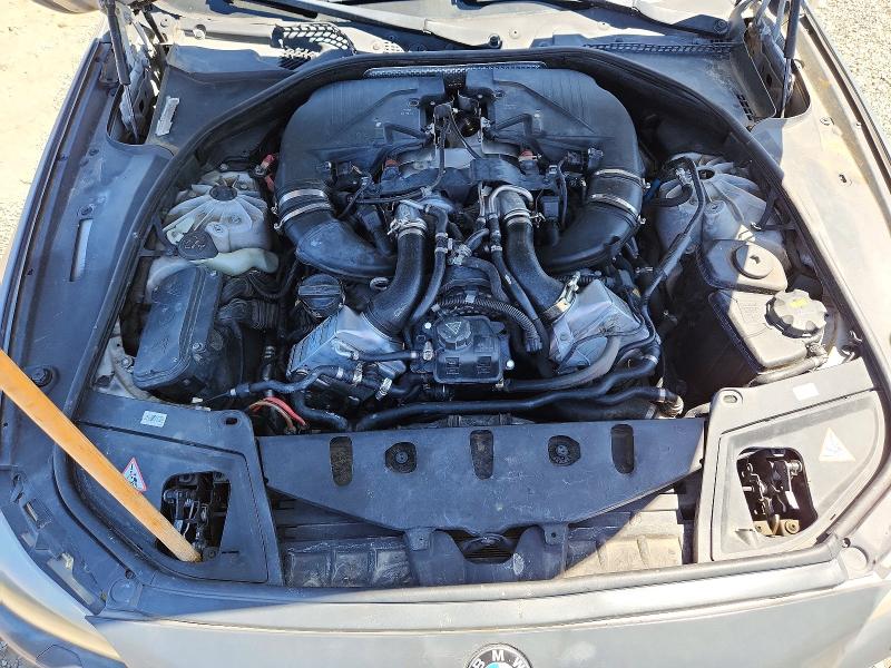 Photo 11 from auction – 2011 BMW 550 with VIN WBAFR9C5XBC758325
