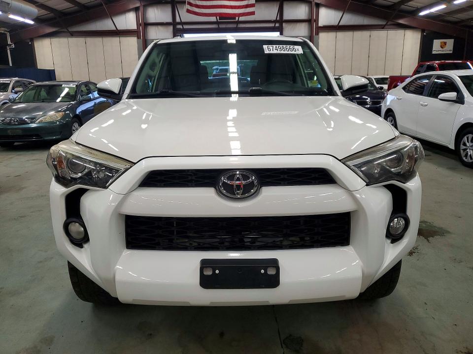 Photo 5 from auction – 2014 TOYOTA 4RUNNER with VIN JTEBU5JR9E5172427