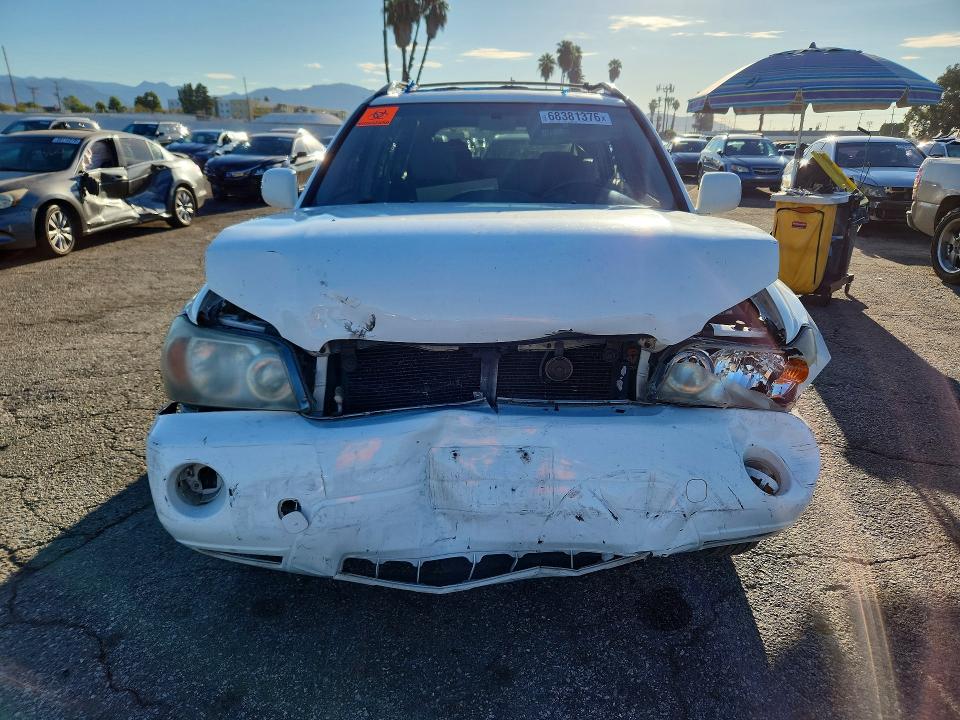 Photo 5 from auction – 2004 TOYOTA HIGHLANDER with VIN JTEDP21A250043693