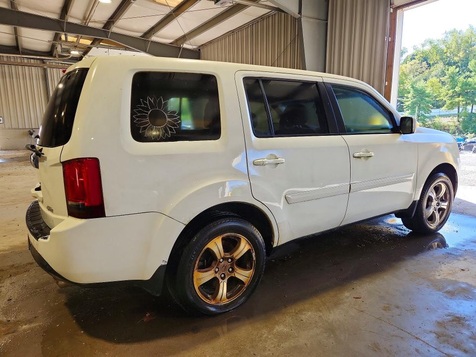 Photo 3 from auction – 2012 HONDA PILOT with VIN 5FNYF4H40CB086478