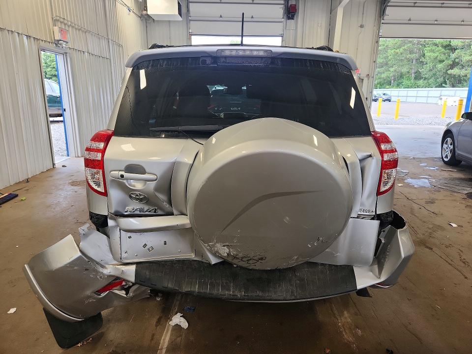 Photo 6 from auction – 2012 TOYOTA RAV4 with VIN 2T3DK4DV4CW075566