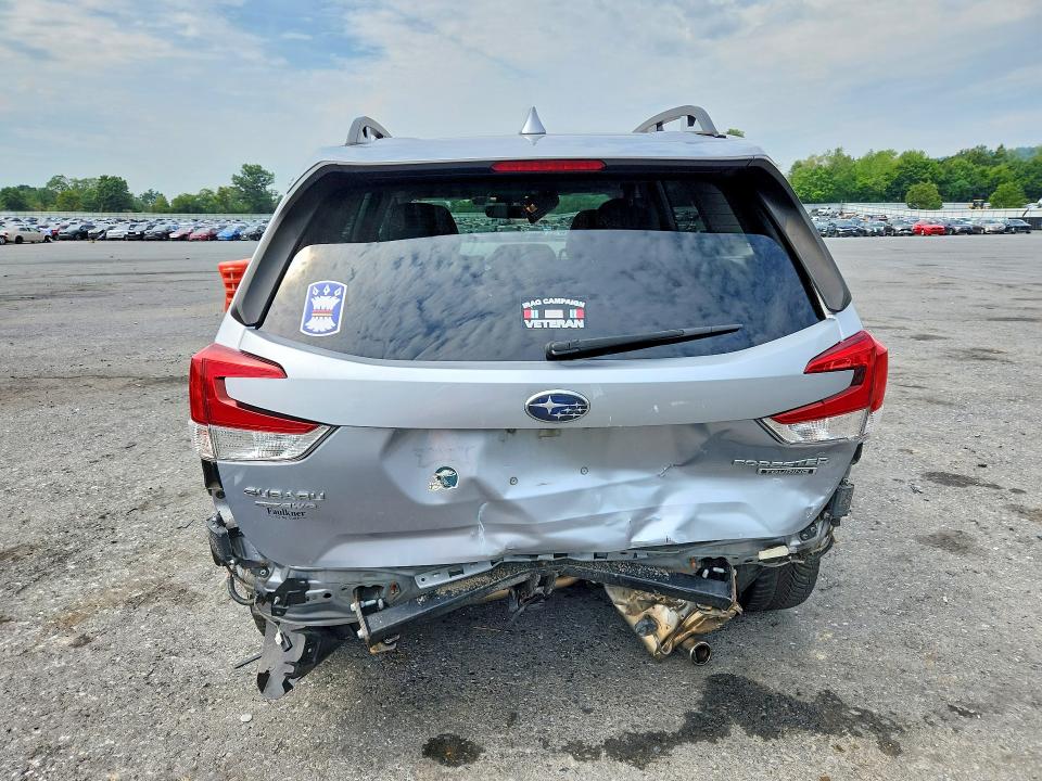 Photo 6 from auction – 2019 SUBARU FORESTER with VIN JF2SKAWC8KH523573