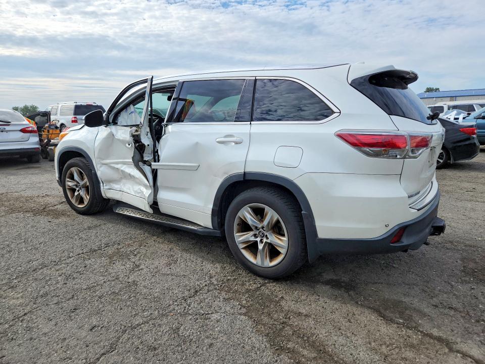 Photo 2 from auction – 2016 TOYOTA HIGHLANDER with VIN 5TDDKRFH2GS329125
