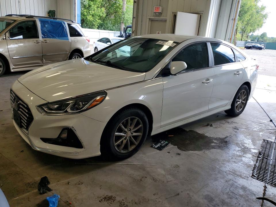 HYUNDAI SONATA 2018 with VIN 5NPE24AF6JH713399 - Photo from auction