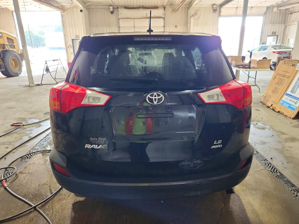 Photo 6 from auction – 2014 TOYOTA RAV4 with VIN 2T3BFREV7EW157284