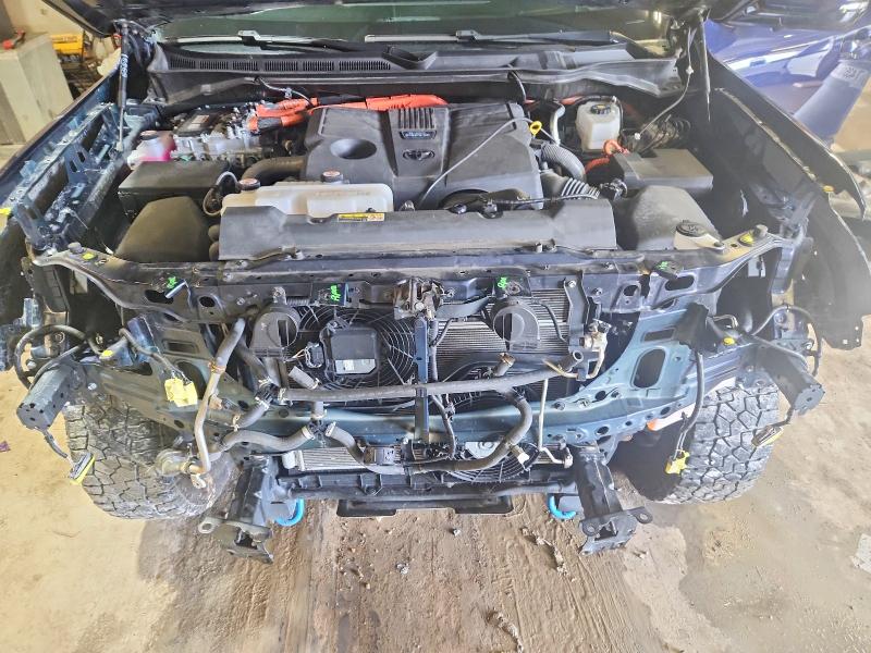 Photo 11 from auction – 2024 TOYOTA TUNDRA with VIN 5TFWC5DB5RX058877
